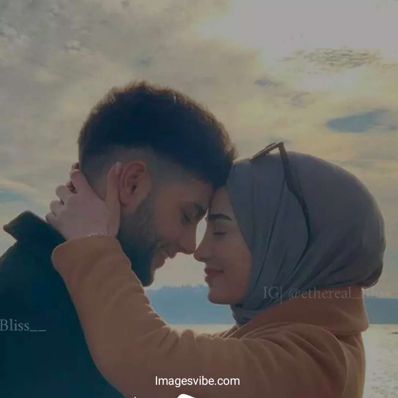 Muslim Couple Wallpaper HD APK for Android Download